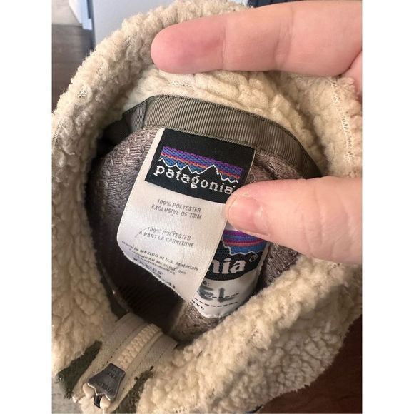 COPY - Vintage Patagonia Kids Fleece Vest - Picture 3 of 6